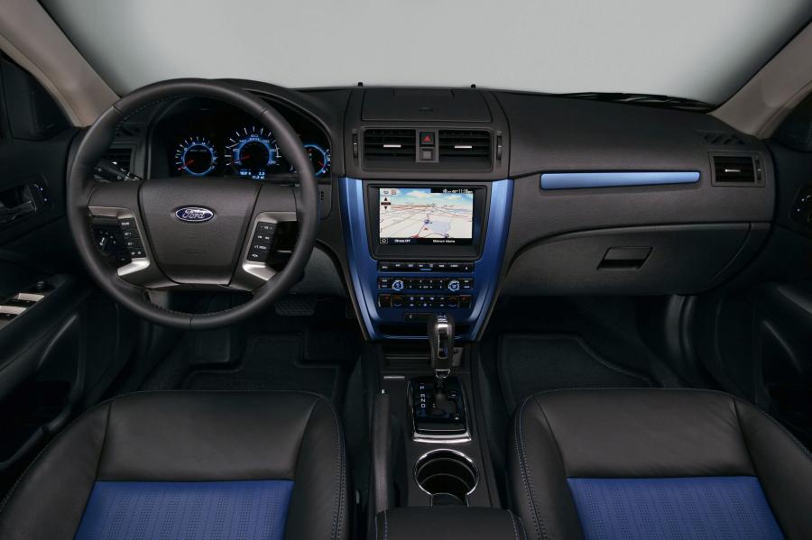  Ford Fusion Sport 2010 года  (US) (фото 21 из 26)